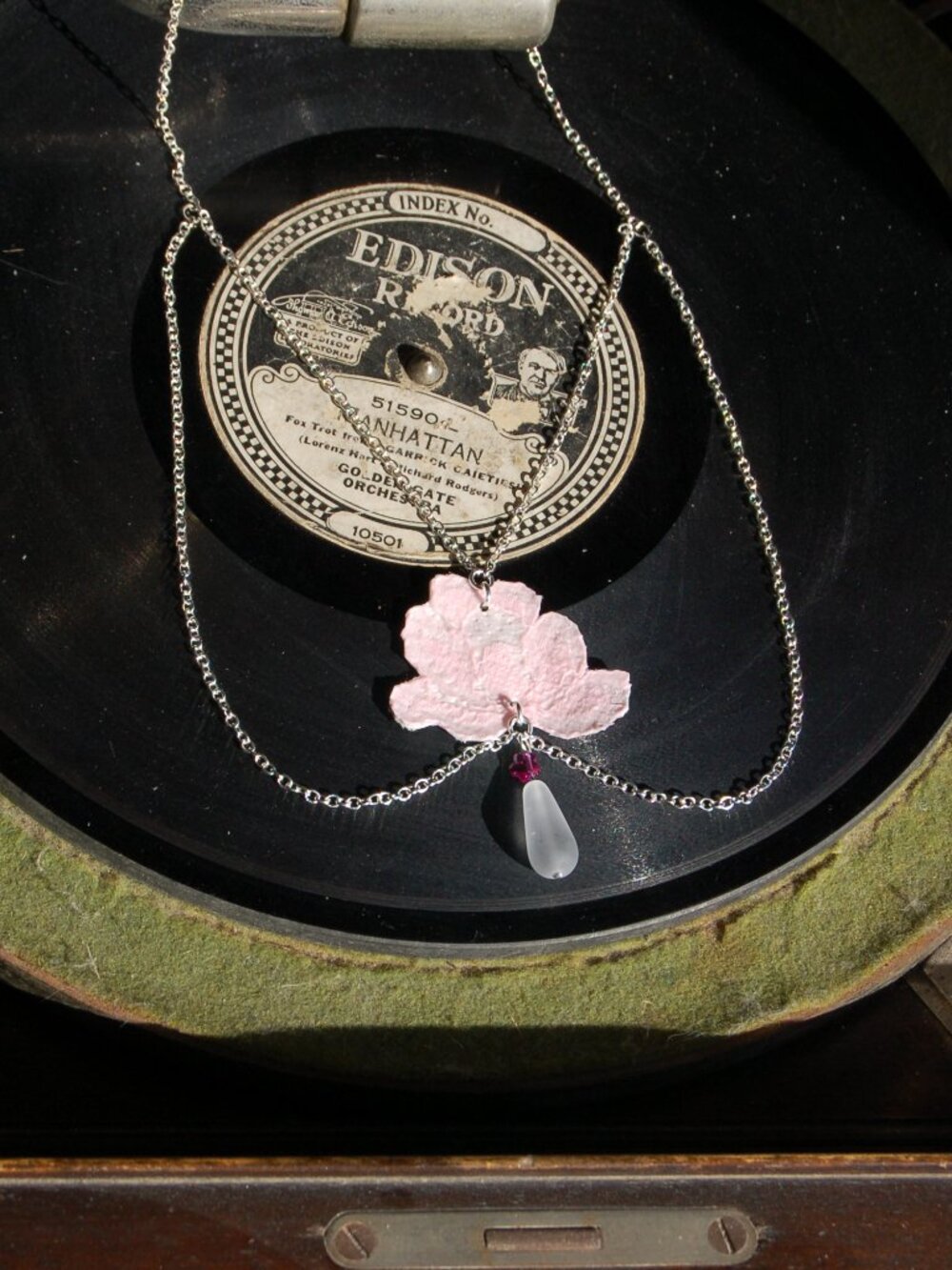 Romantic pink lace on leather peter pan collar - Boho chic floral necklace
